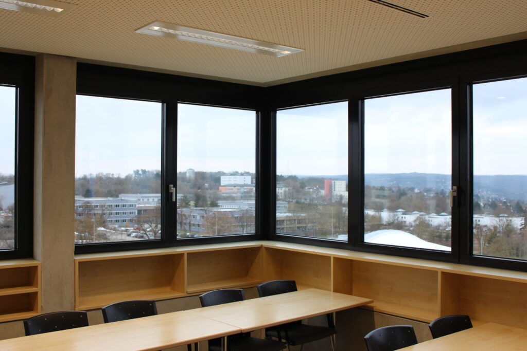 5BC36FC2-5683-453C-BF55-A6E808664C63